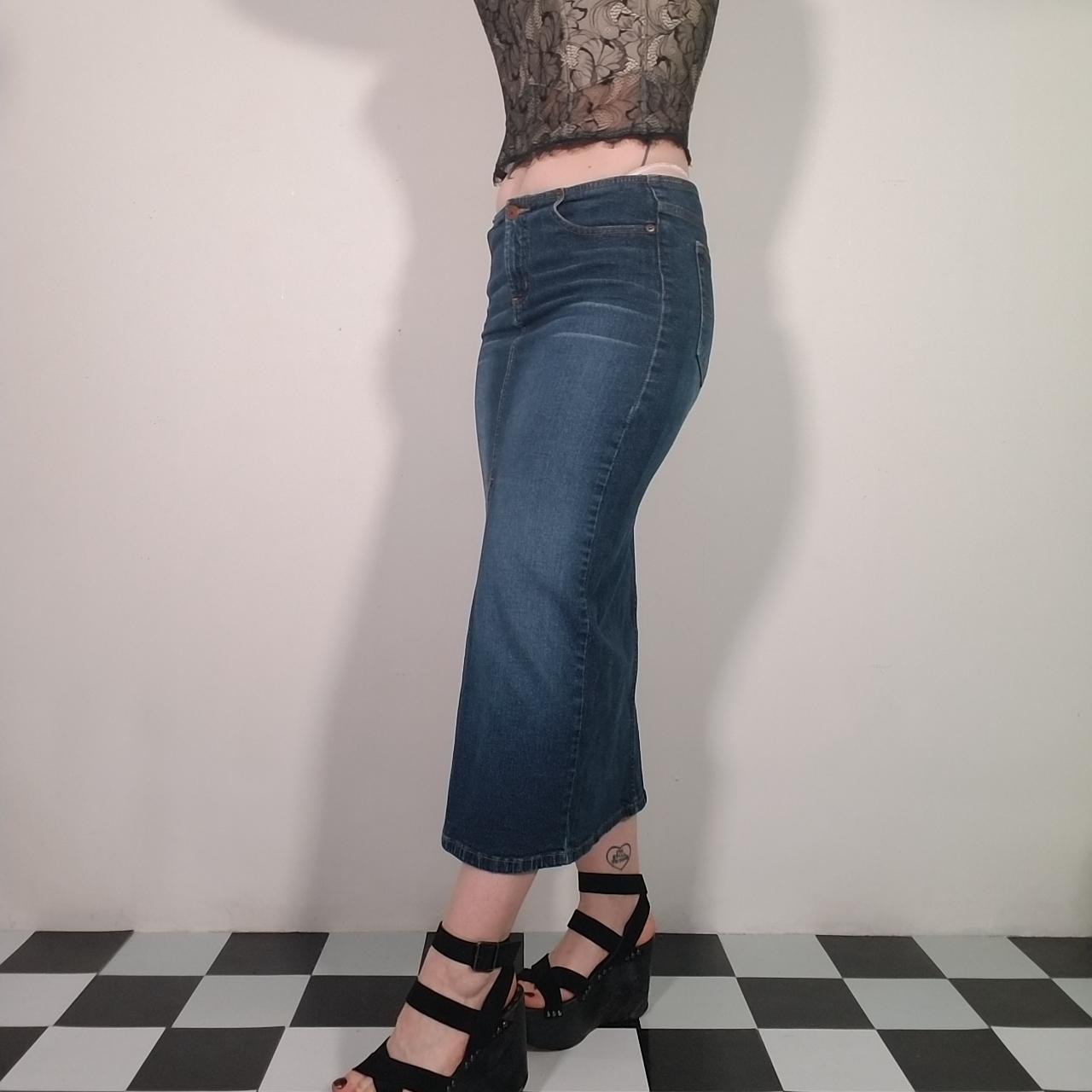 Long denim y2k skirt with pockets & a intentional... Depop