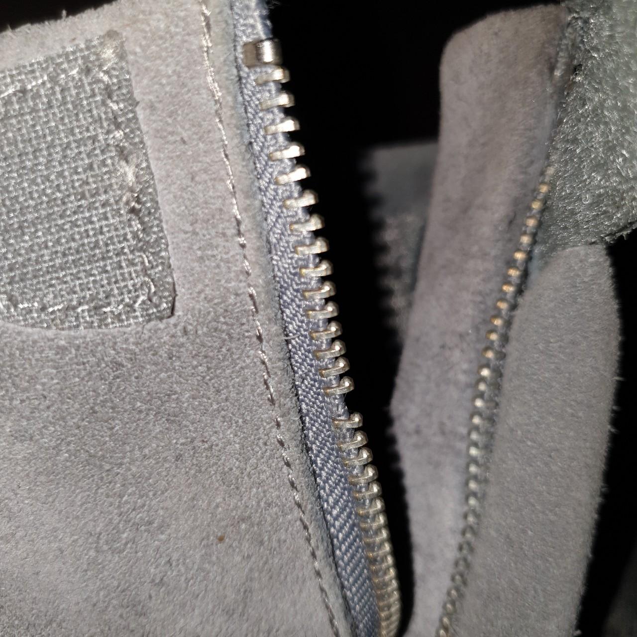 Yeezy 750 sale zipper