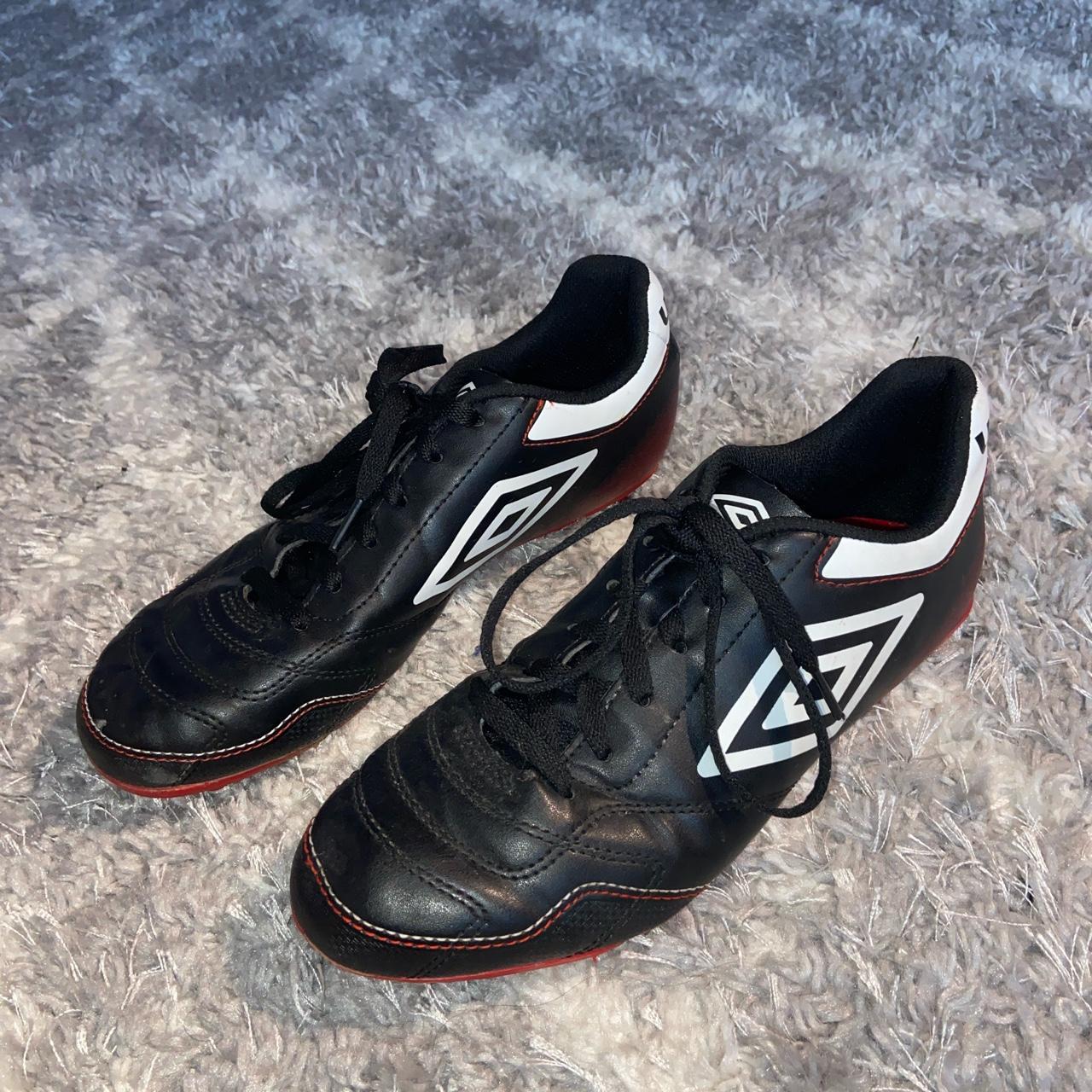 umbro womens soccer cleats