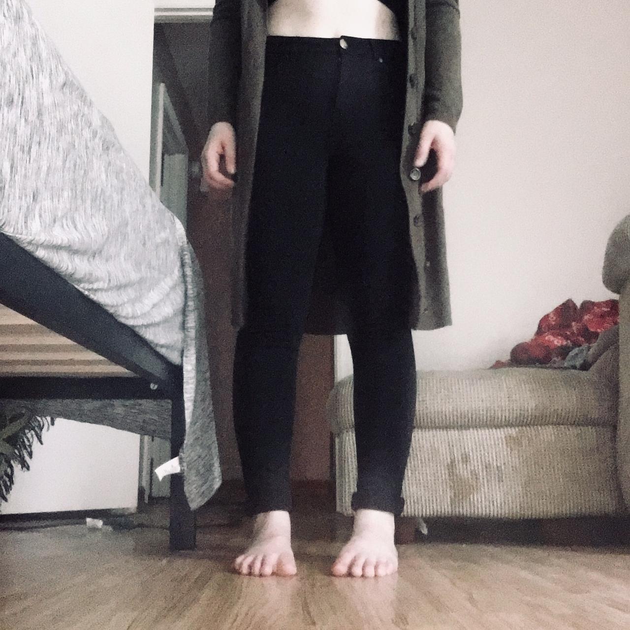 black mid rise leggings bought new, and have - Depop