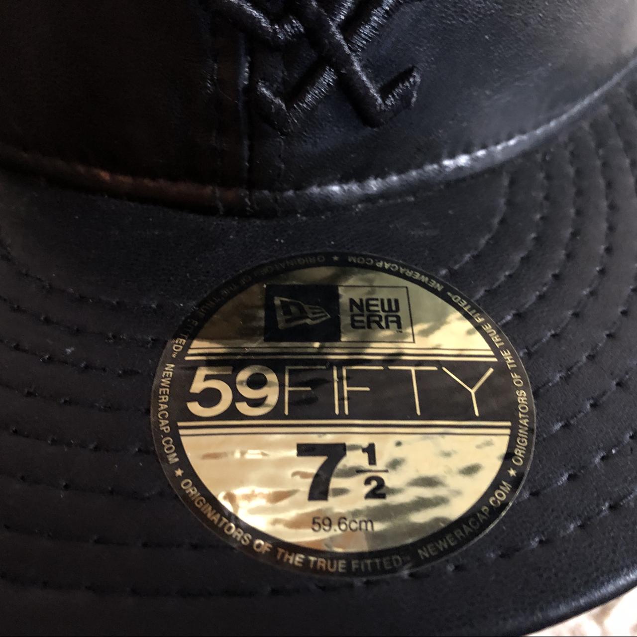 Chicago White Sox Leather New Era Hat - Size 7 - Depop