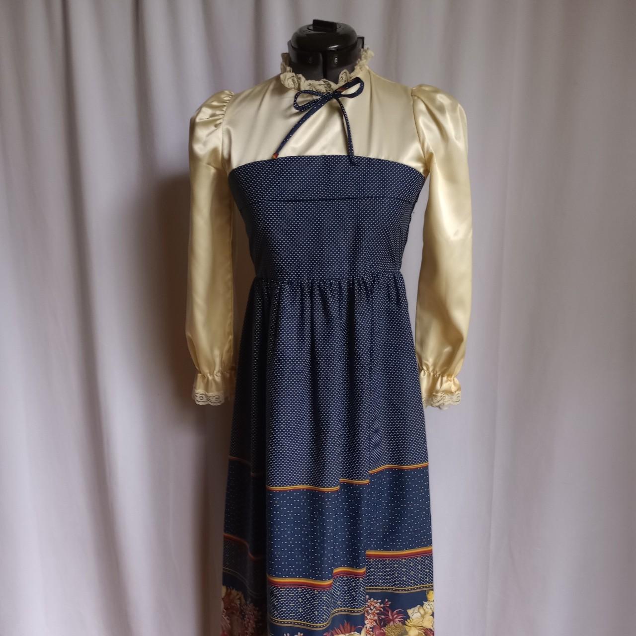 JCPenney Women's Cream and Navy Dress Depop