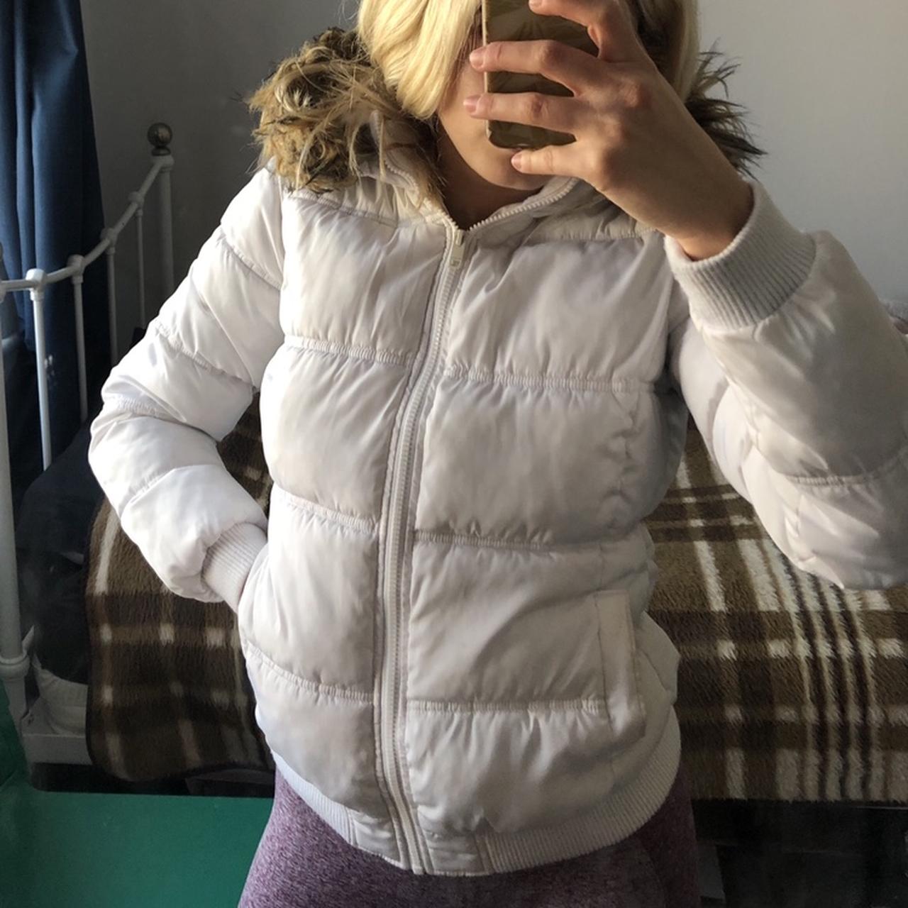 Thick and warm winter Terranova, white