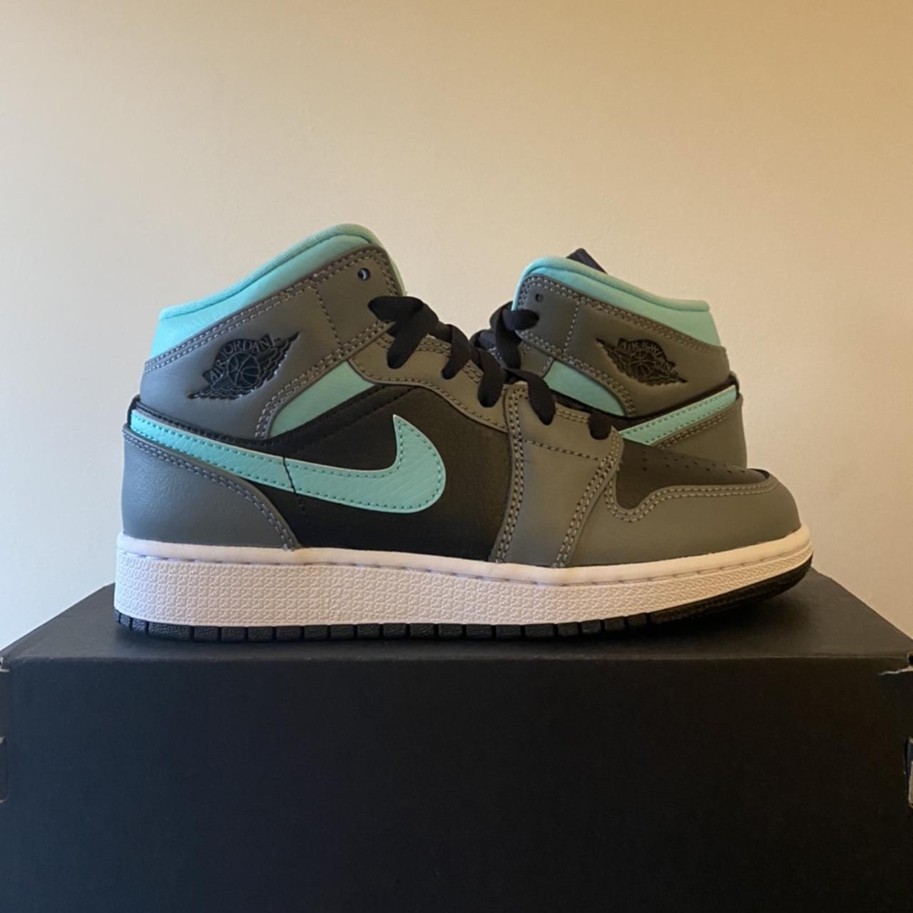 jordan aqua green