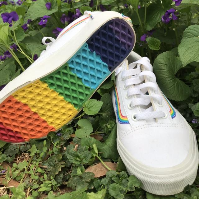 Vans rainbow old deals skool 2018