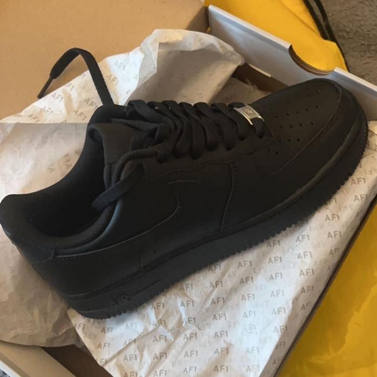 creased black af1
