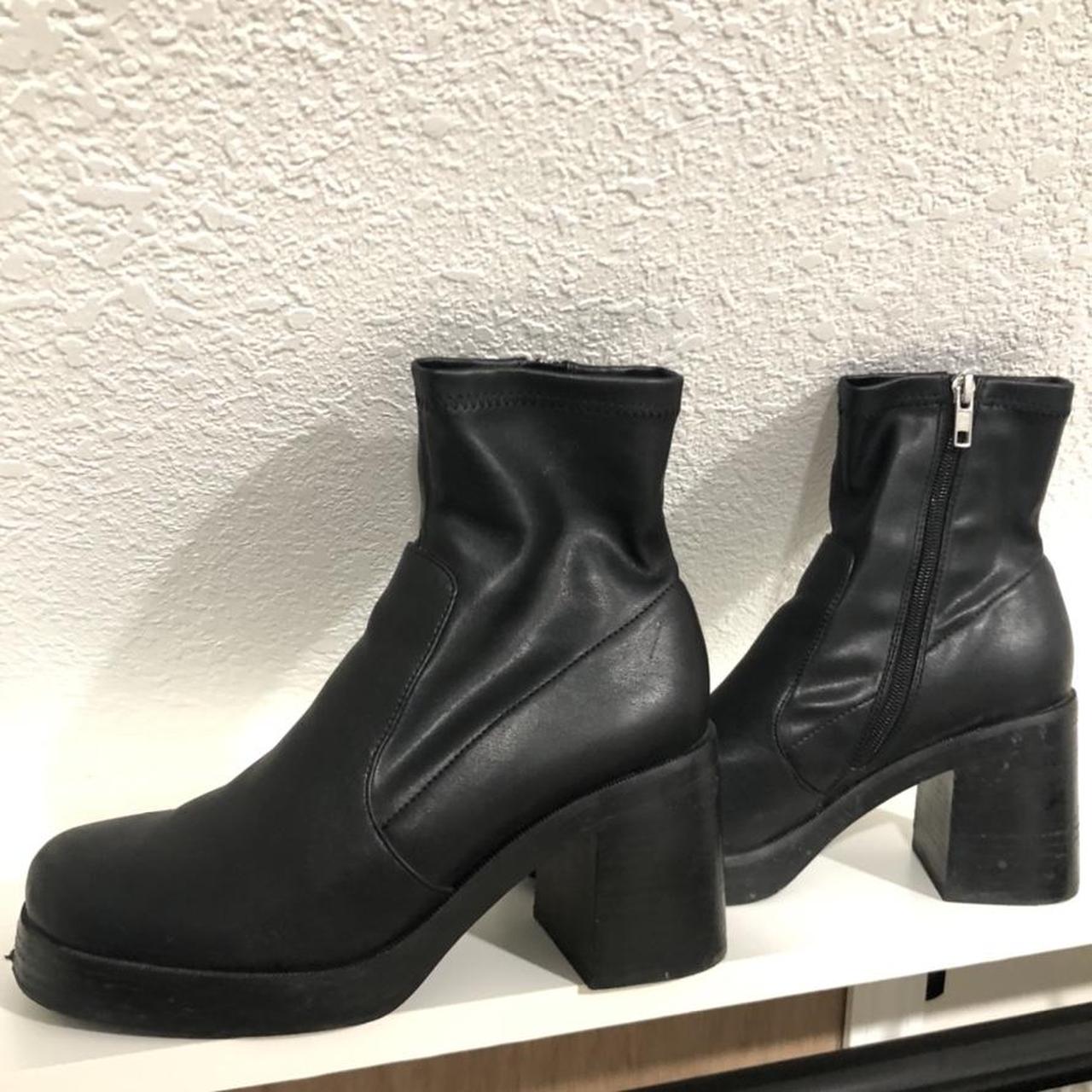 steve madden x urban outfitters black hooper