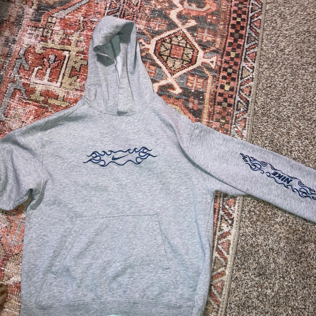 authentic vintage nike sweatshirt