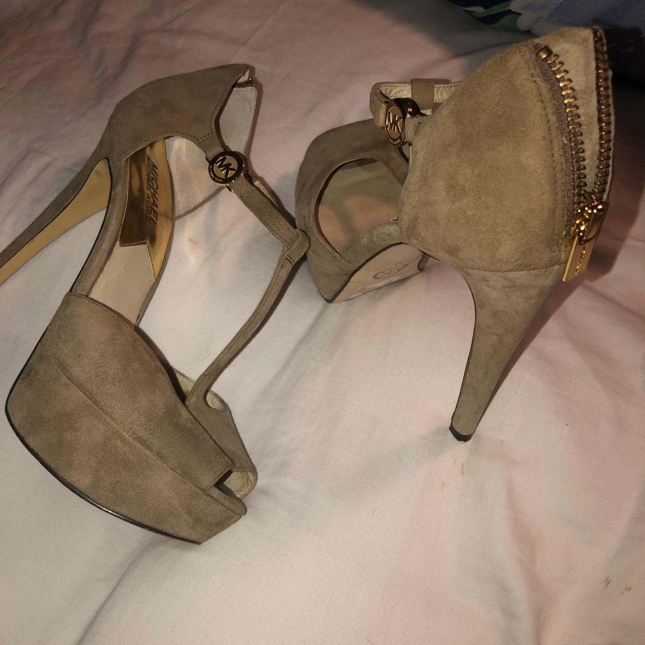 michael kors beige heels