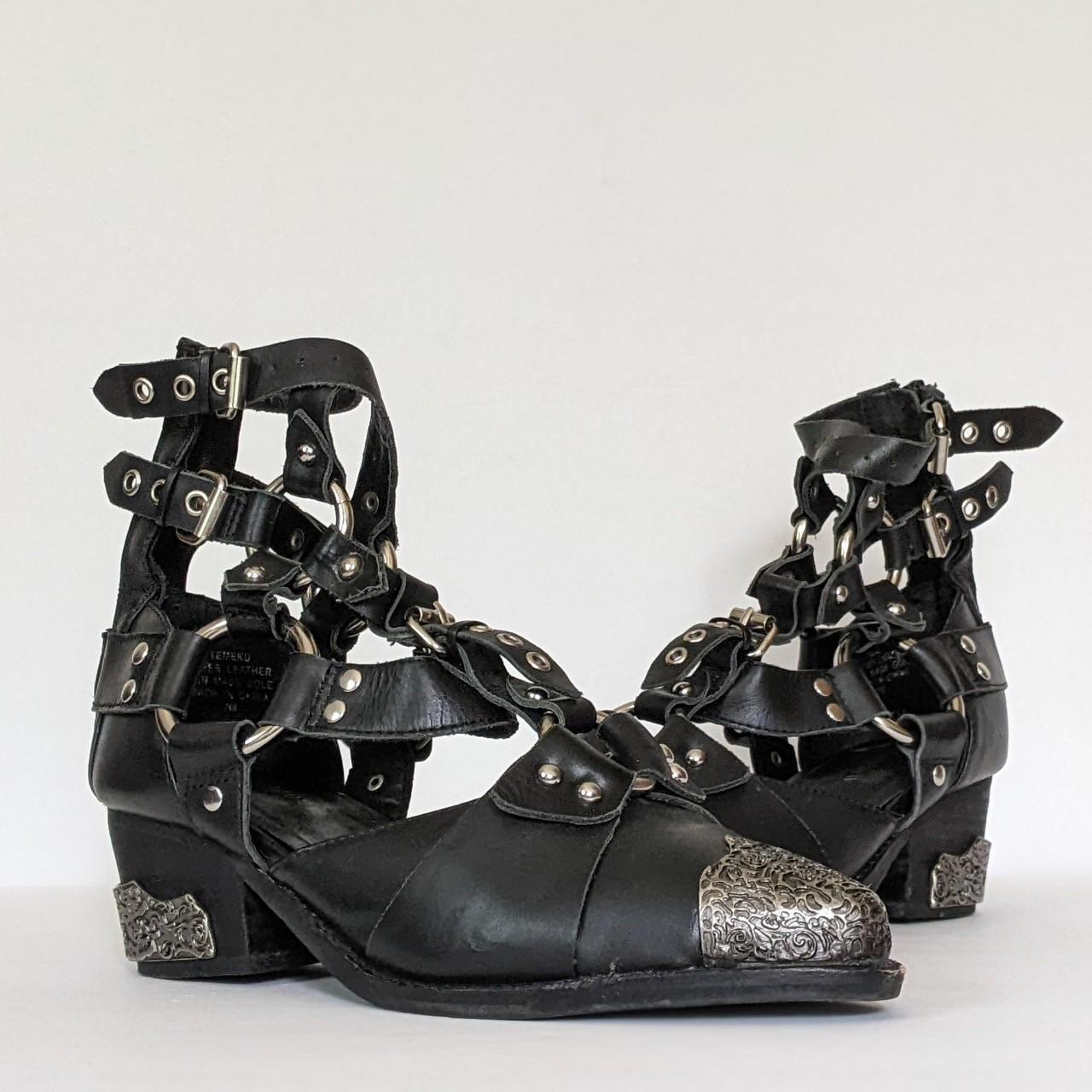 jeffrey campbell temeku