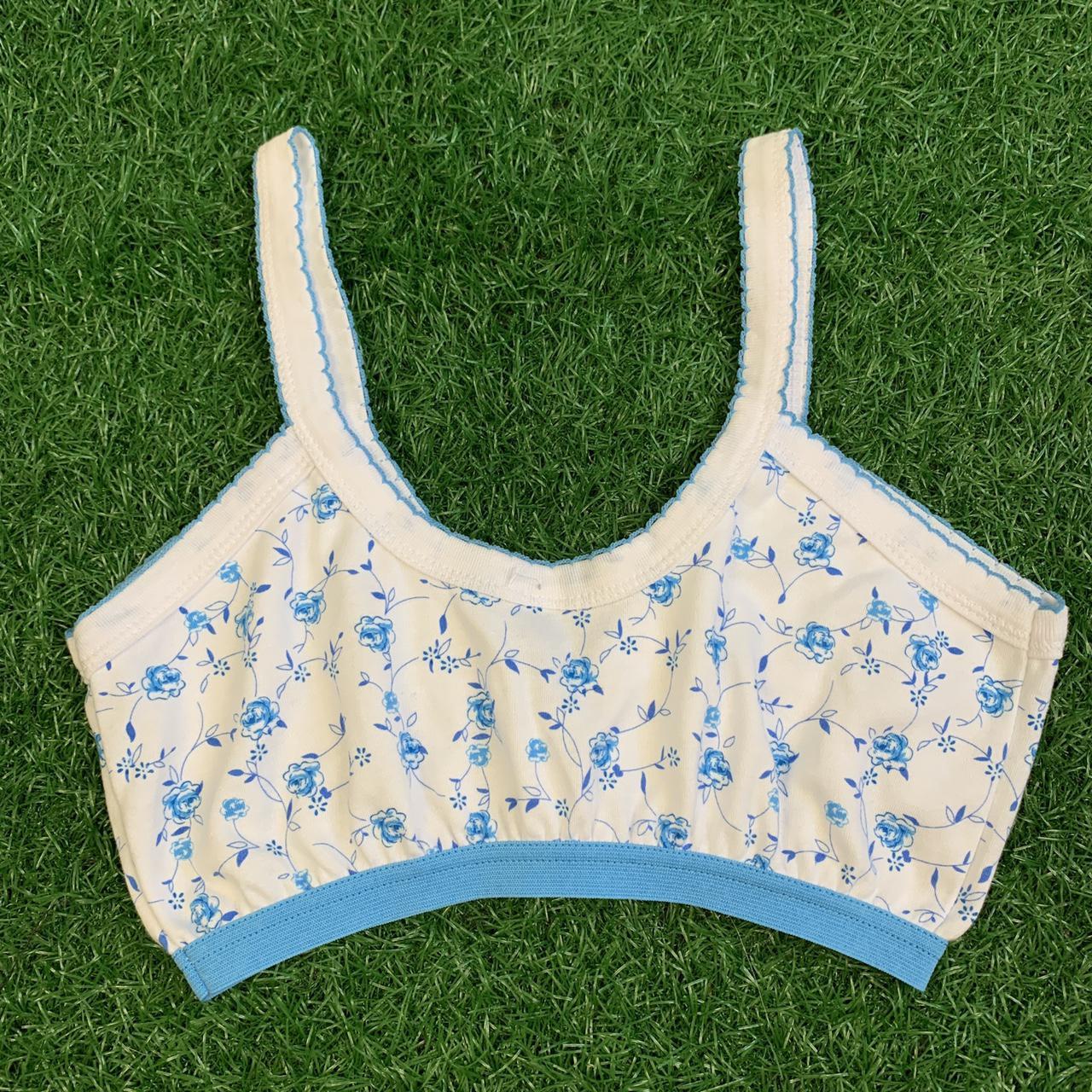 Product Image 3 - Adorable White & Blue Floral