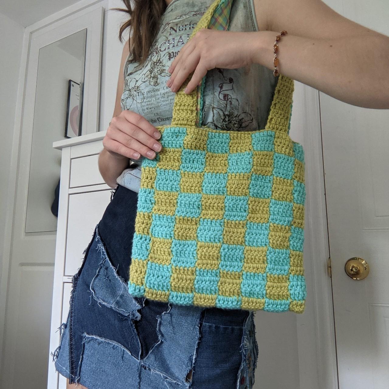 CHECKERED CROCHET TOTE BAG ($4.75 SHIPPING) PINK + - Depop