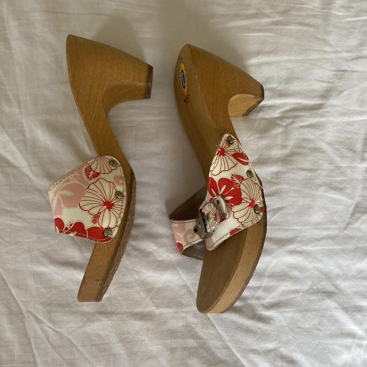 scholl clogs uk