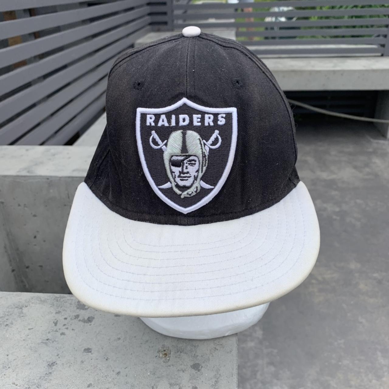 Oakland Raiders NFL New Era Snapback Cap Black and - Depop