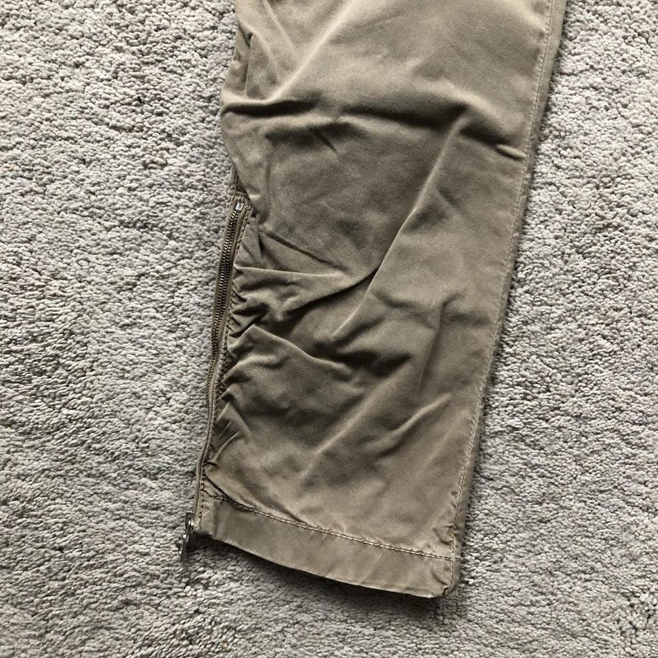 Vintage cargo pants on Depop by @sisifrommars
