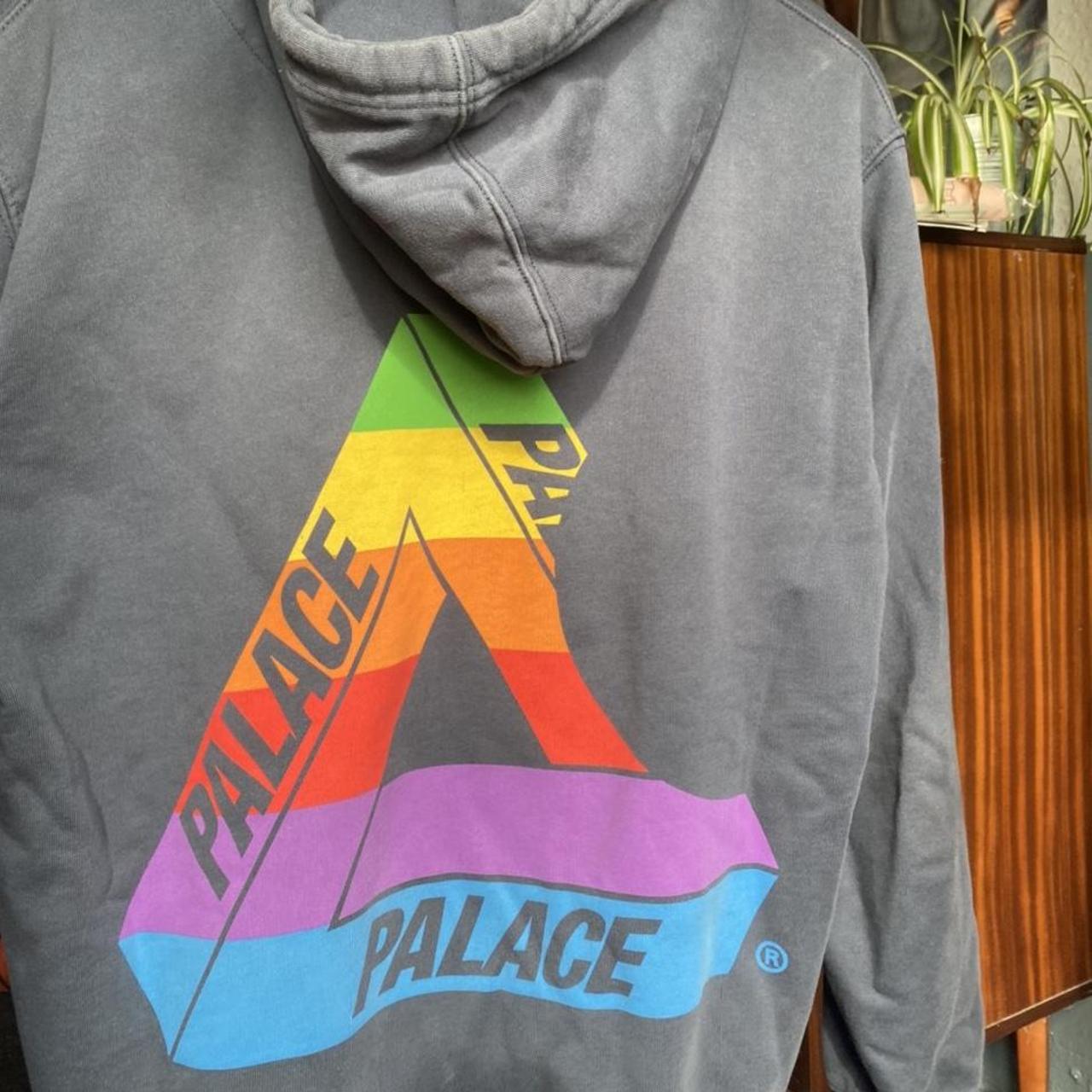 Palace Jobsworth Hood in navy size M, Used, good...