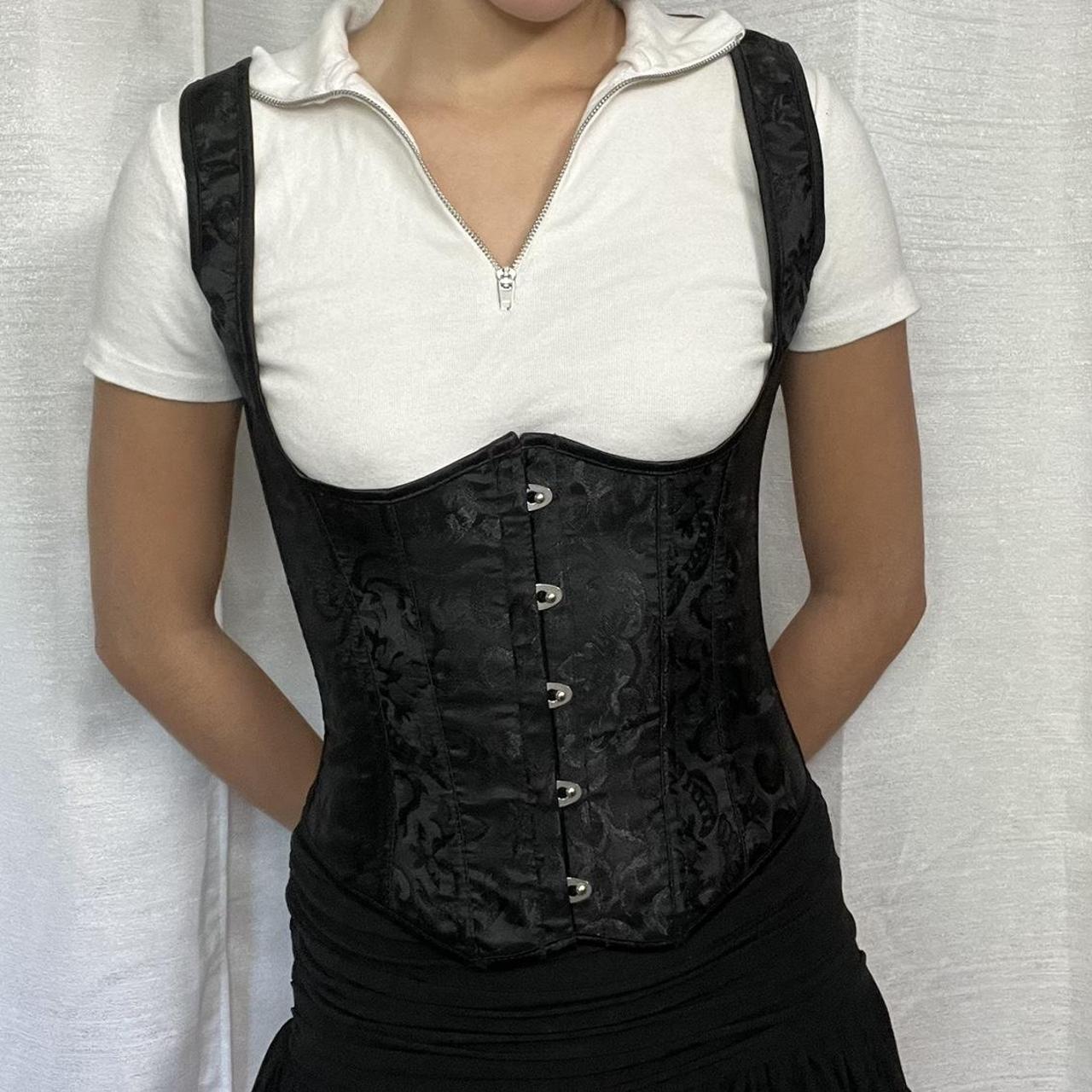 Vaacodor corset, black with incredible detail - Depop