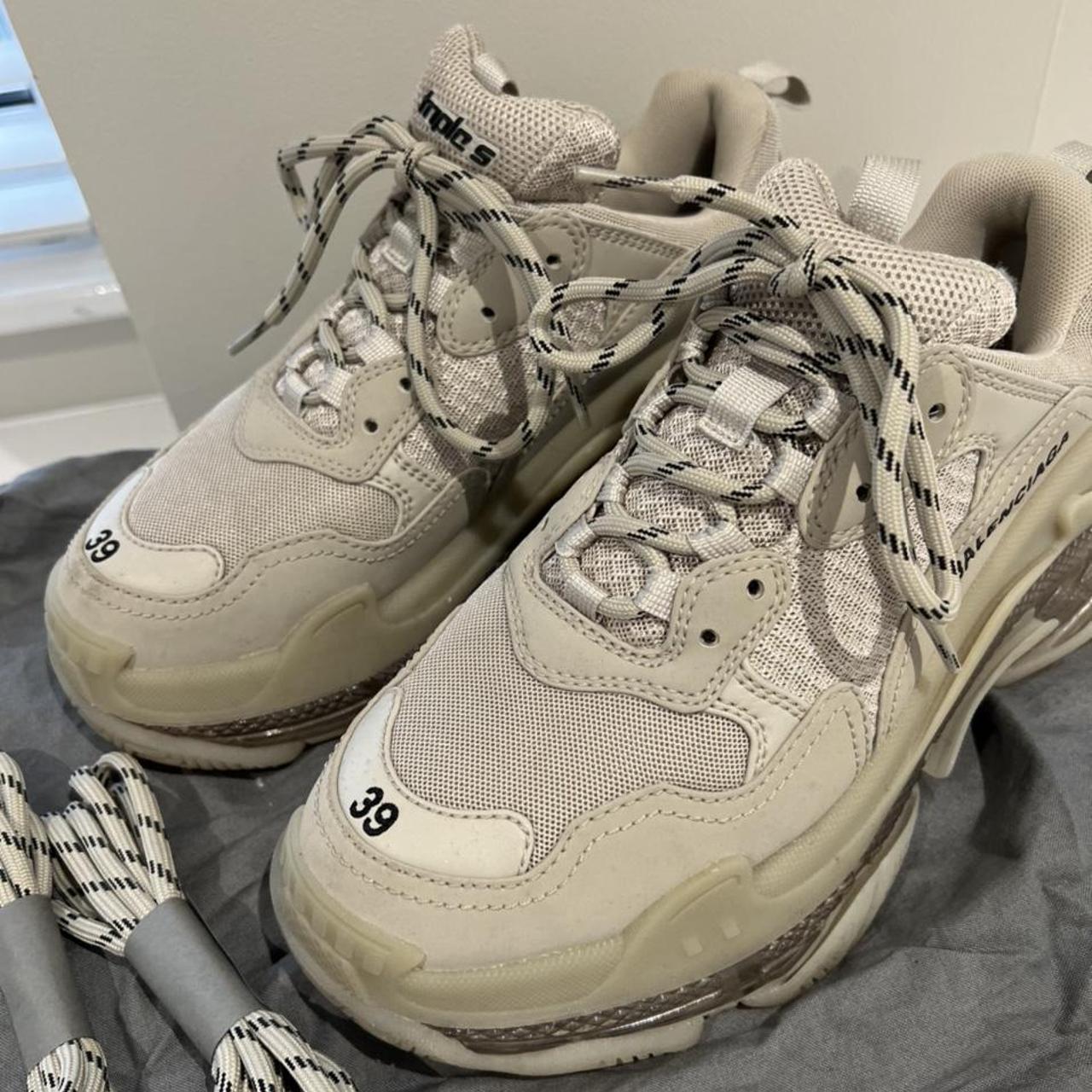 Balenciaga Men's Cream Trainers Depop