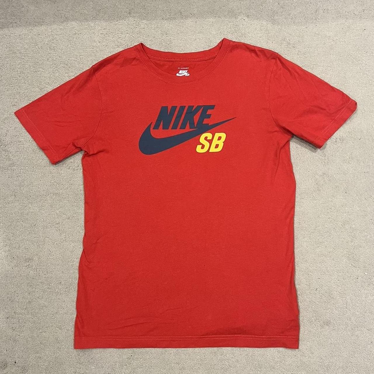 Nike Men's Red T-shirt | Depop