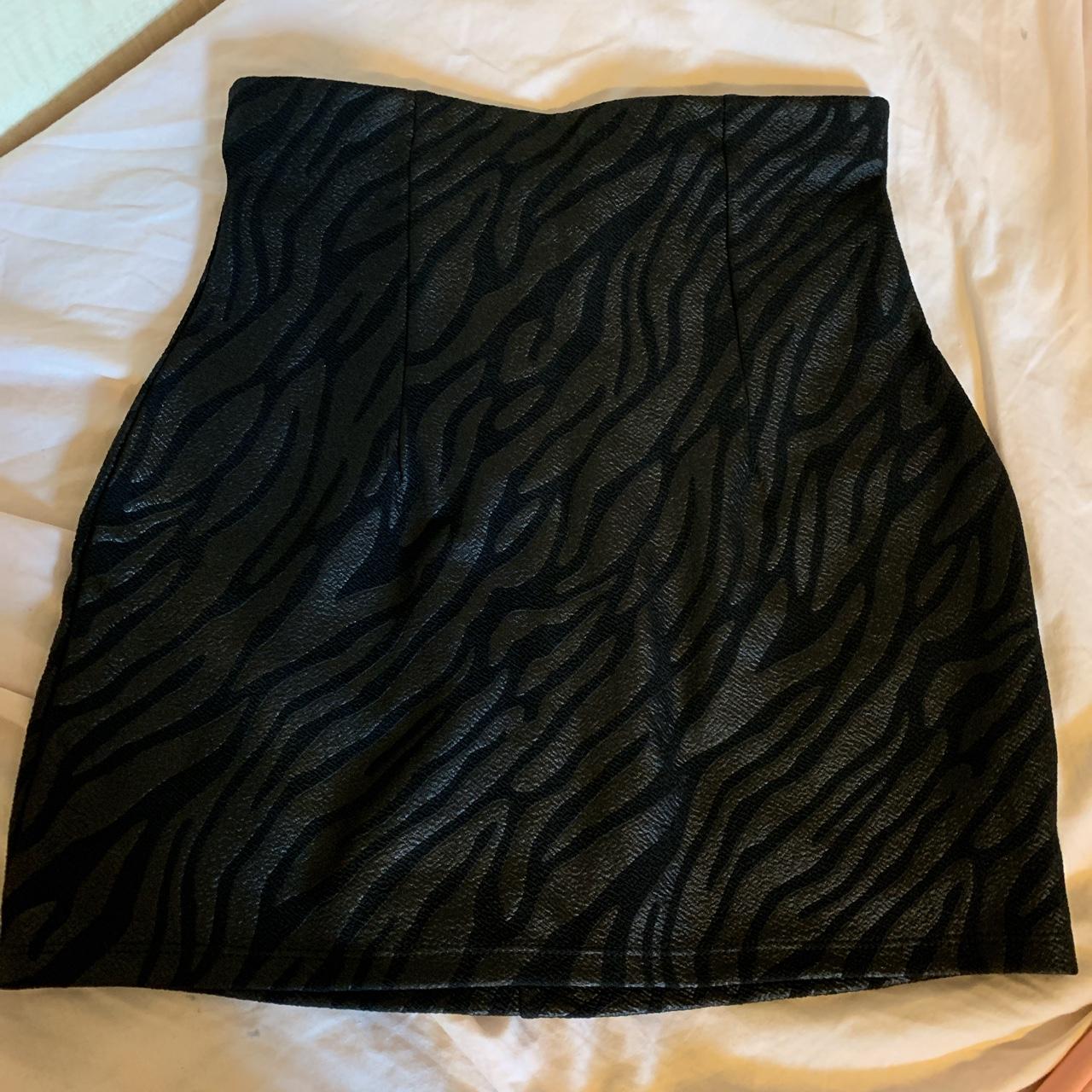 ASOS design black zebra print skirt Size 10 Brand... - Depop