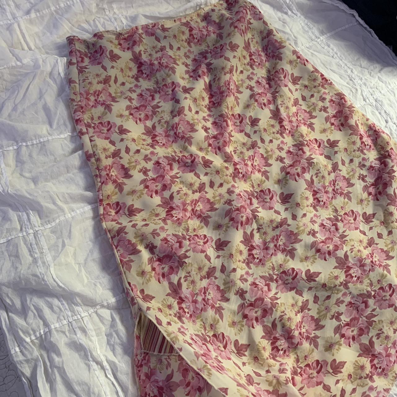 Guess Women's Pink and Red Skirt (2)