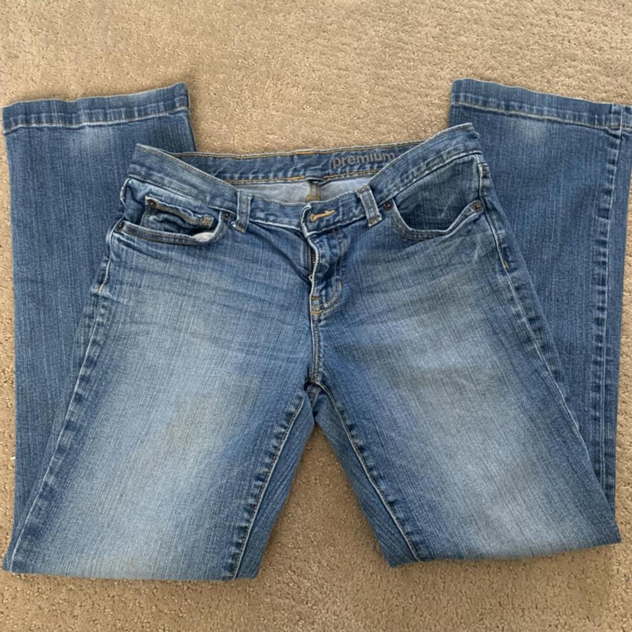 Gap Low Rise Jeans Waist: 15” Inseam: 27” Outseam: 35” - Depop