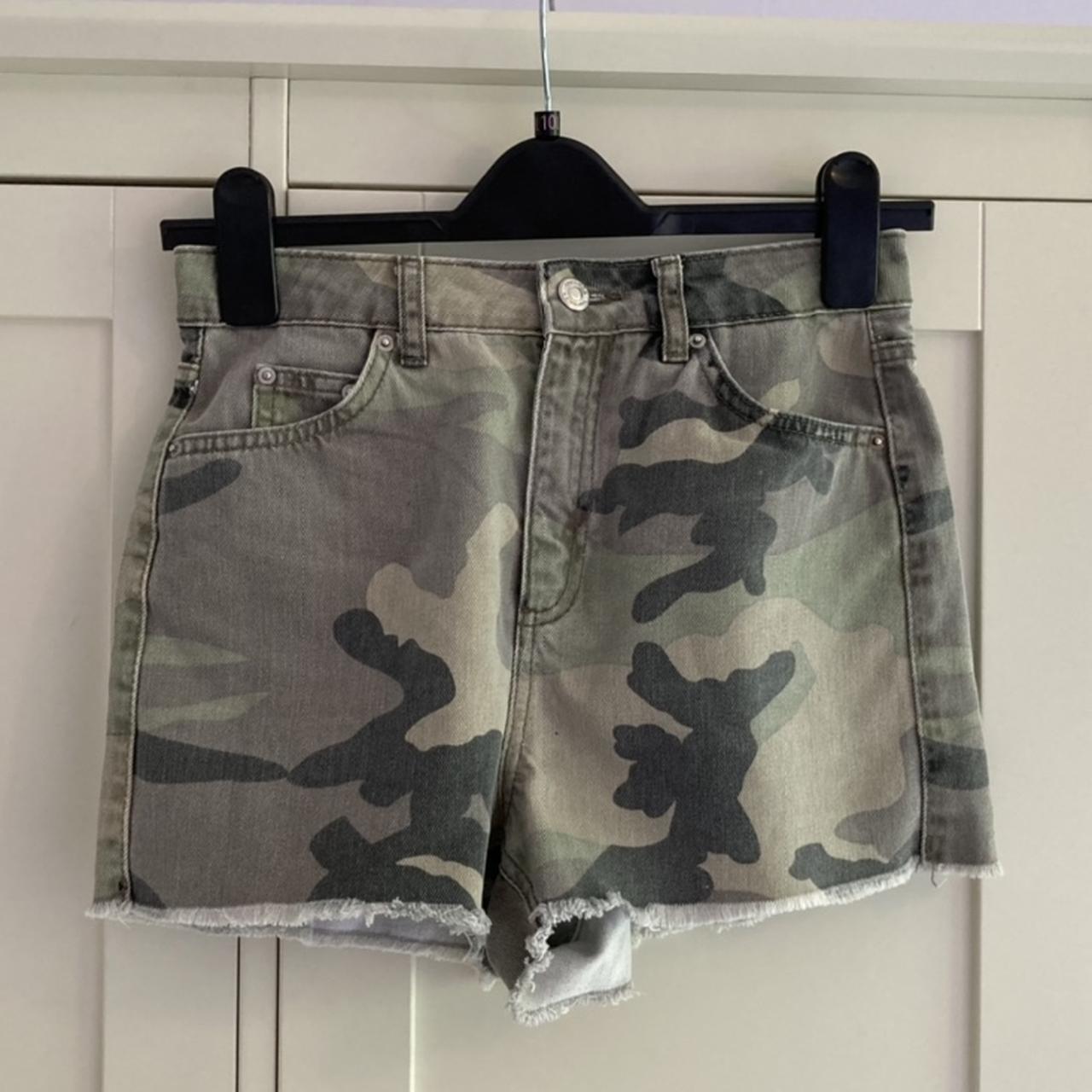 topshop camo shorts