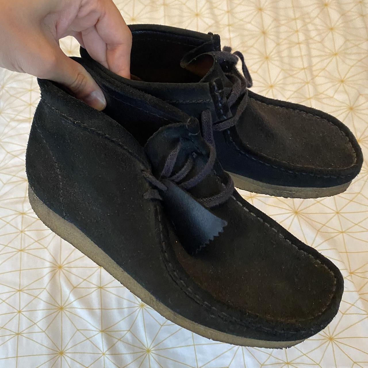 clarks wallabees sale black