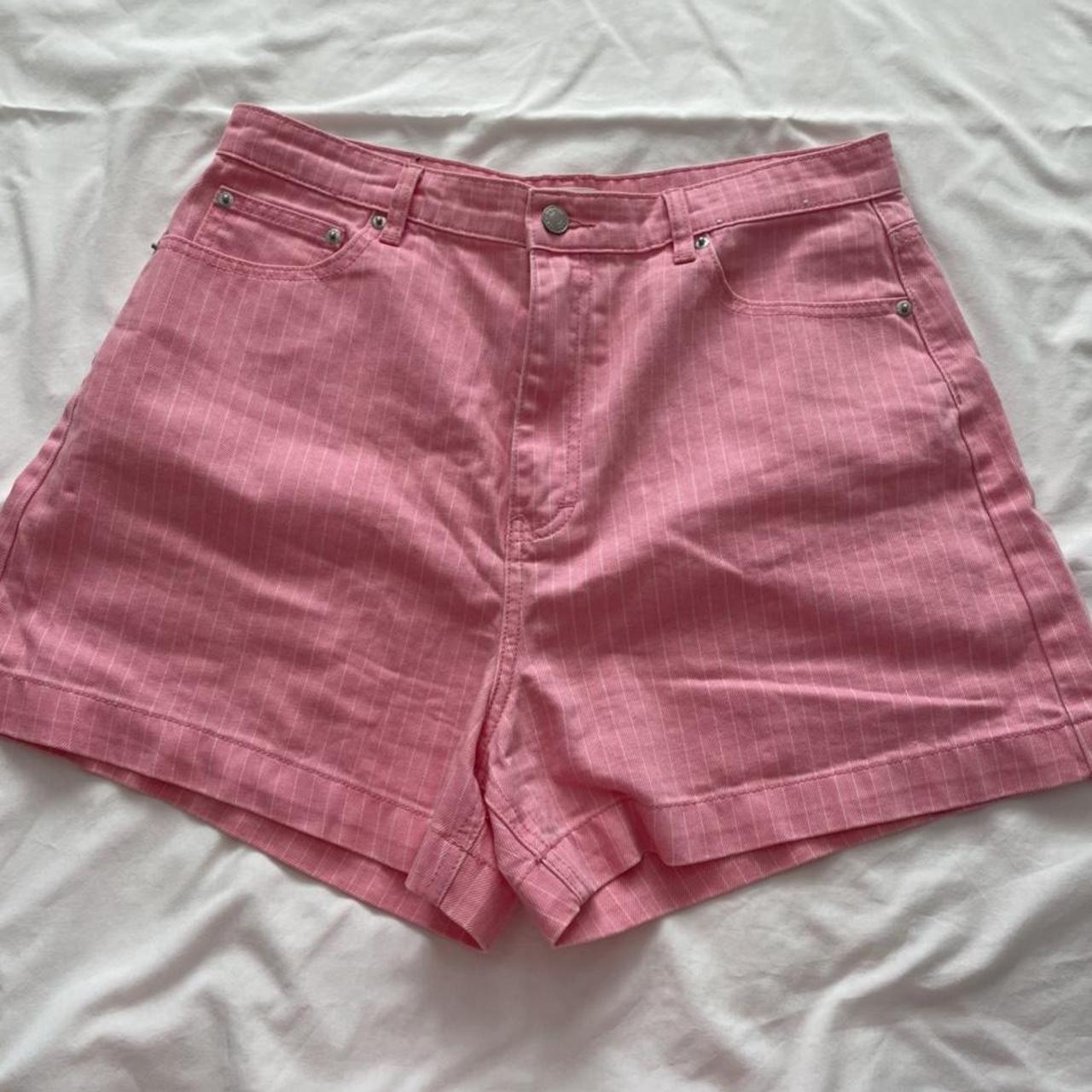 Glassons pink mom shorts! pink with faint white... - Depop