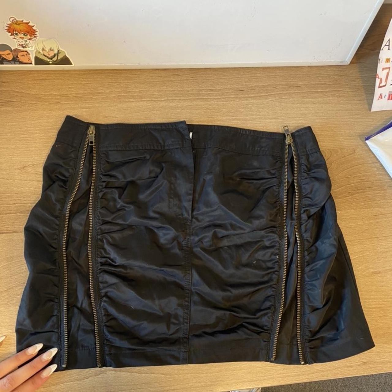 ruched utility skirt with zip design which u can zip... - Depop