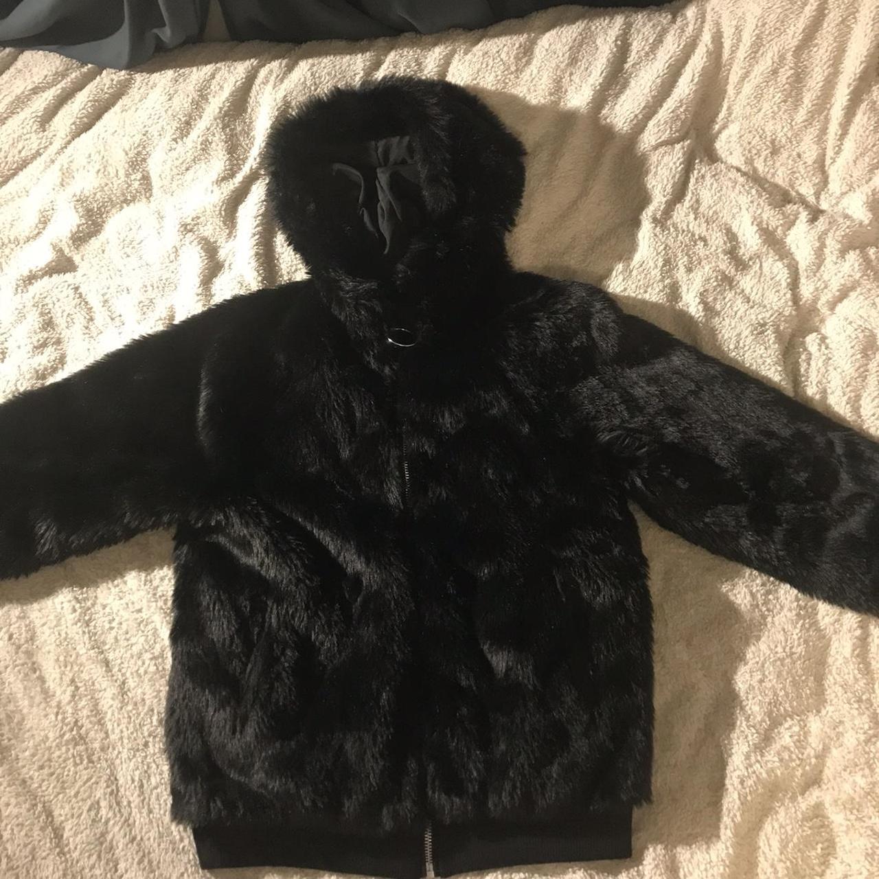 MONKI FAUX FUR COAT BLACK WITH A NICE... - Depop