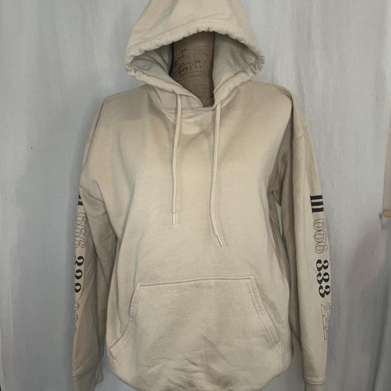 Boohoo Women's Cream Hoodie Depop