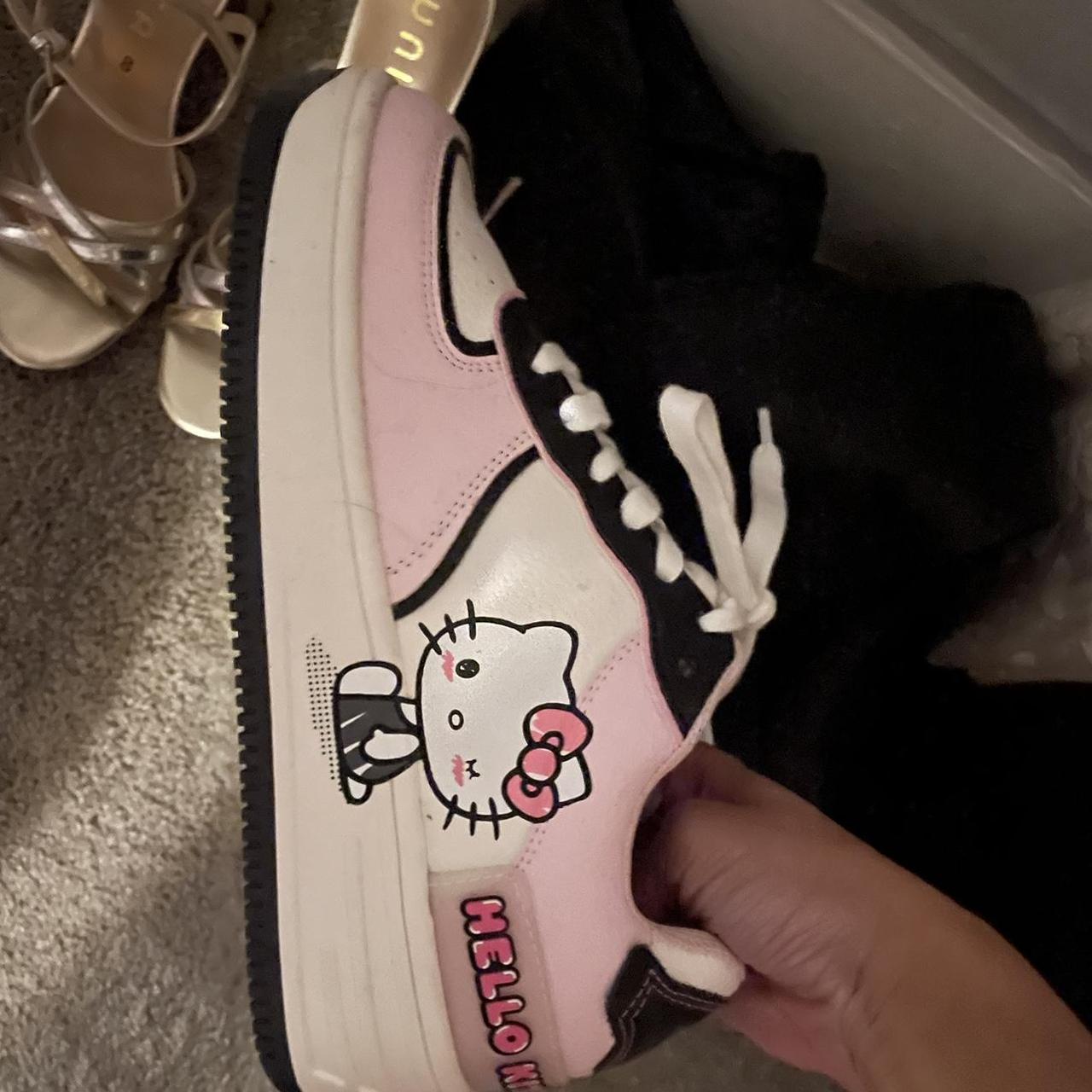 bershka hello kitty platforms