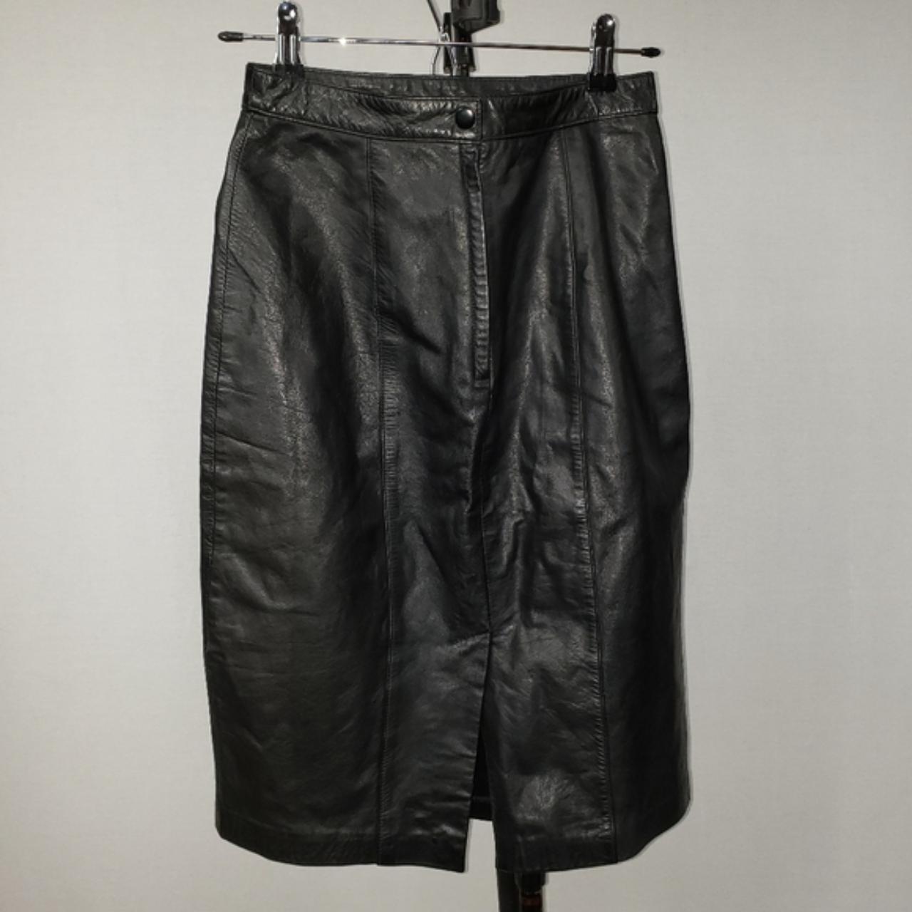 Vintage leather Lord & Taylor skirt. 24