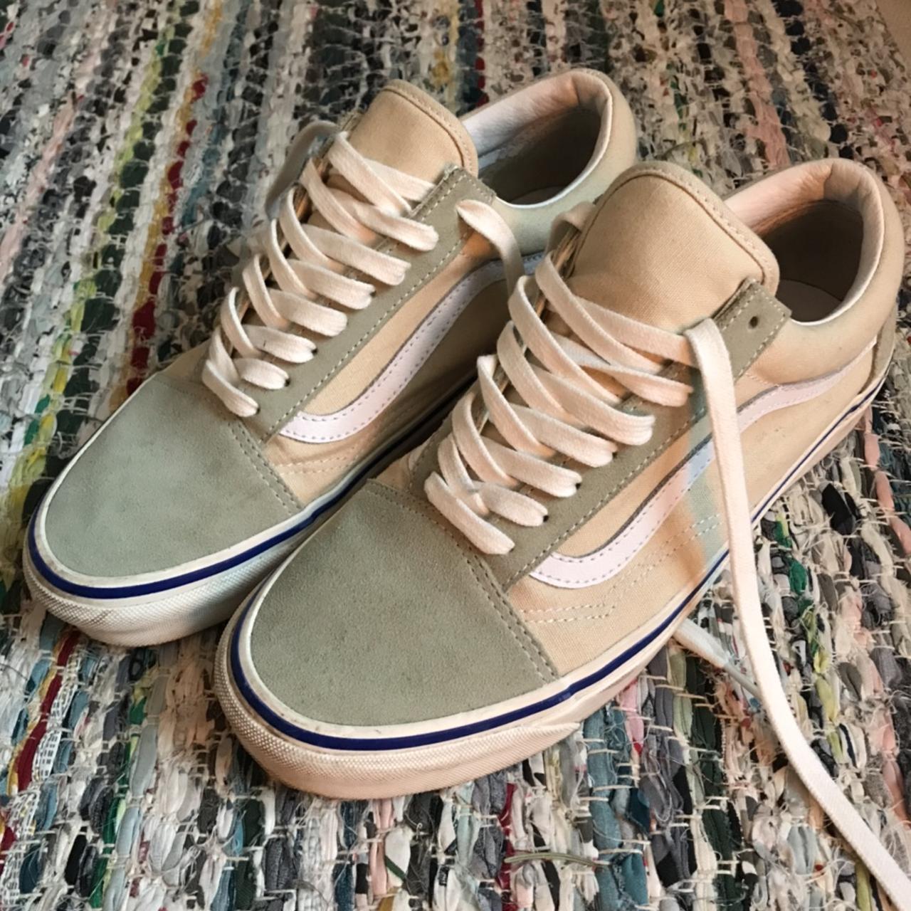 Vans hotsell camel color