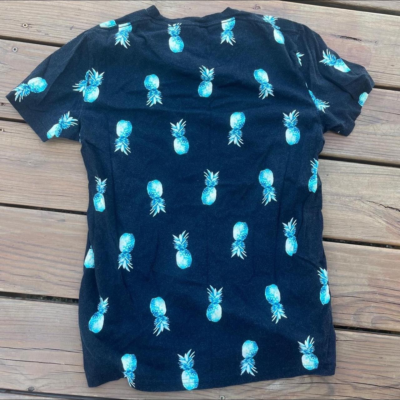 hollister pineapple shirt