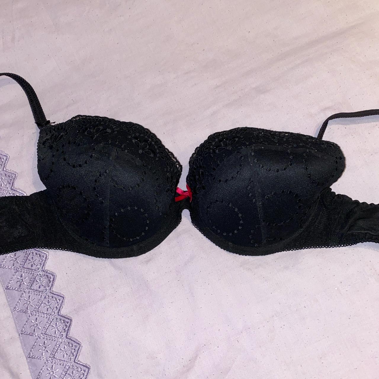 M&S 34dd strapless bra like wonderbra back has - Depop