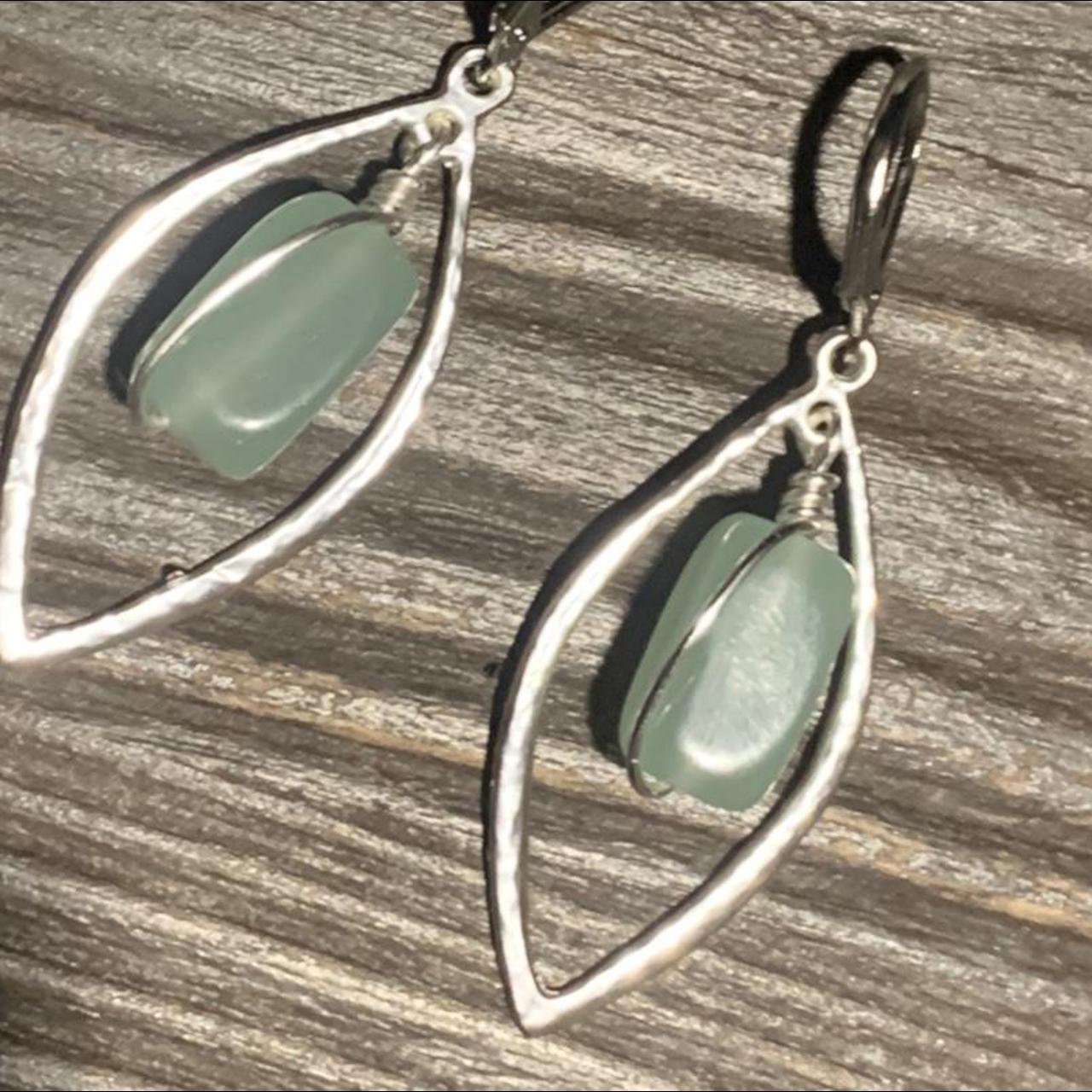 Product Image 3 - PREHNITE silver tear drop earrings.