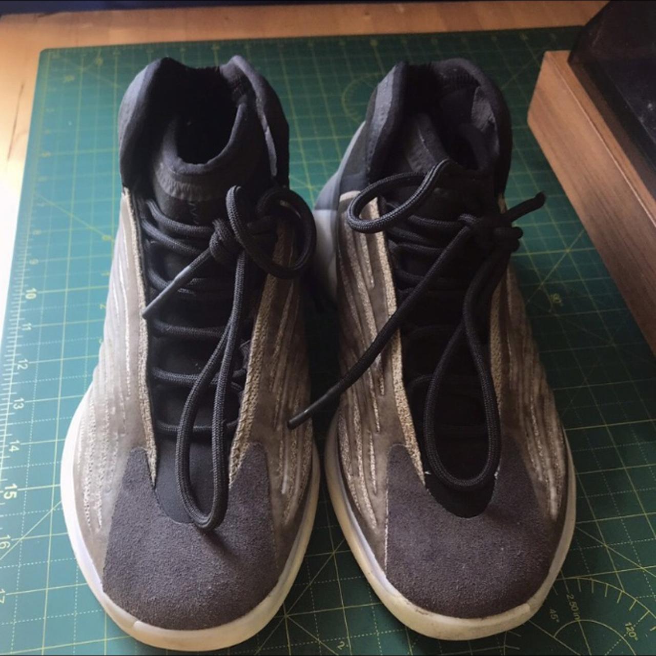 yeezy qntm barium basketball