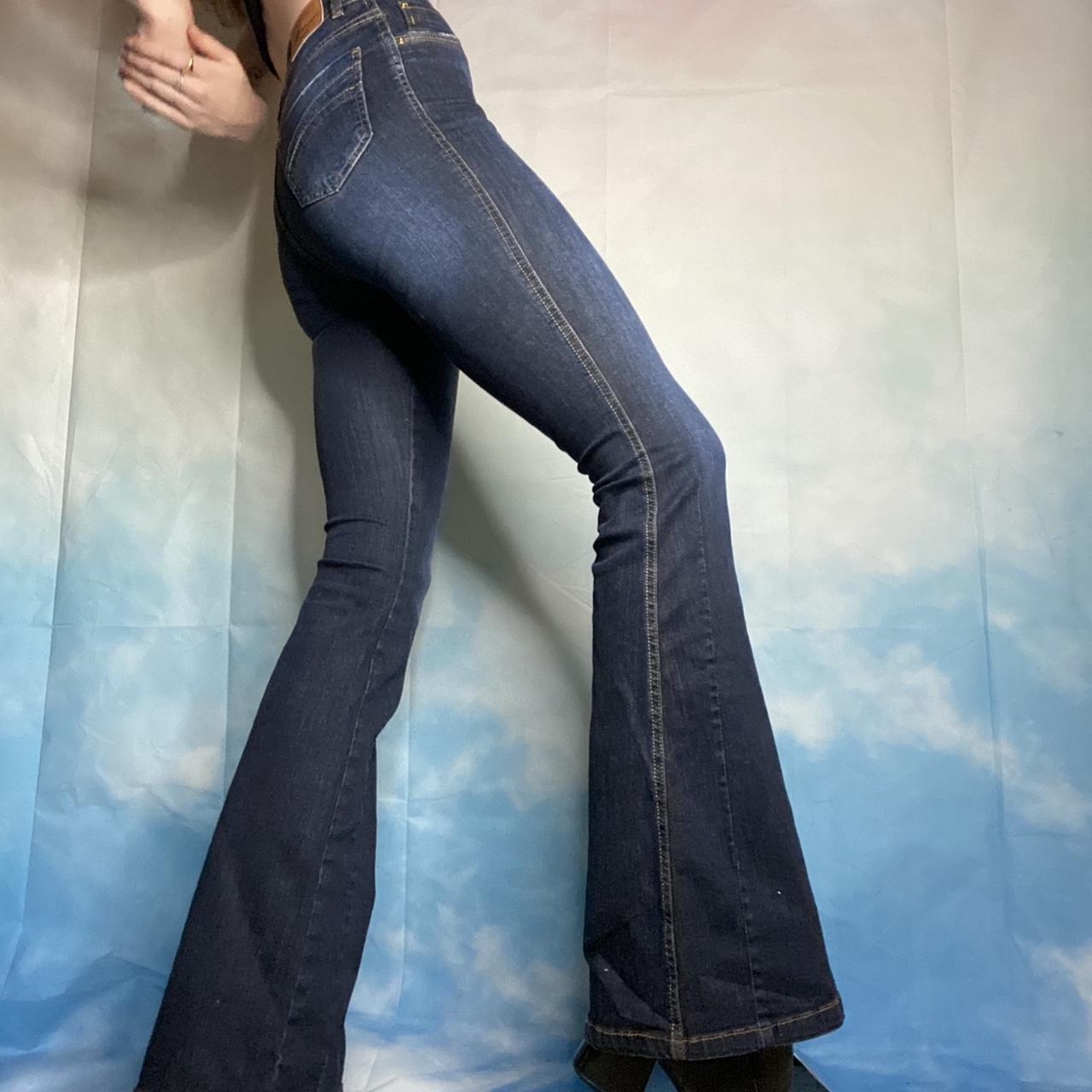 AMZING VINTAGE Y2K FLARE JEANS, These are insane,...