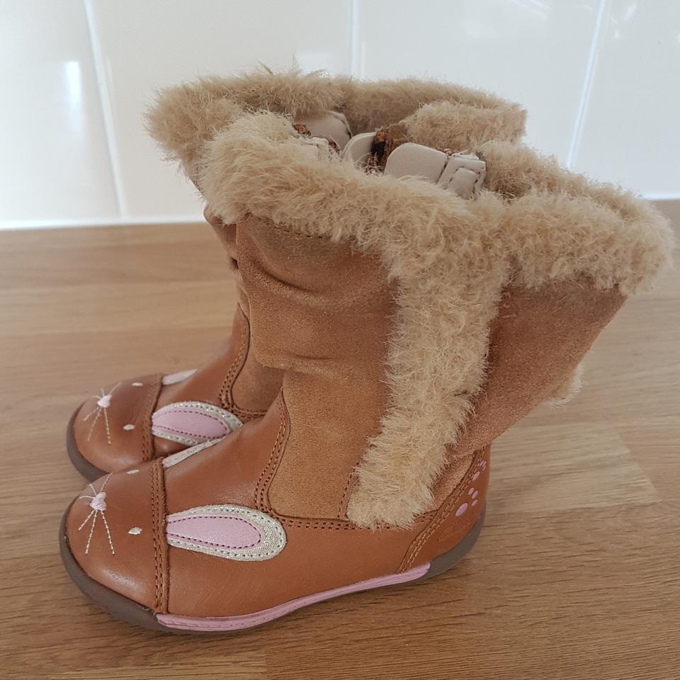 clarks bunny boots