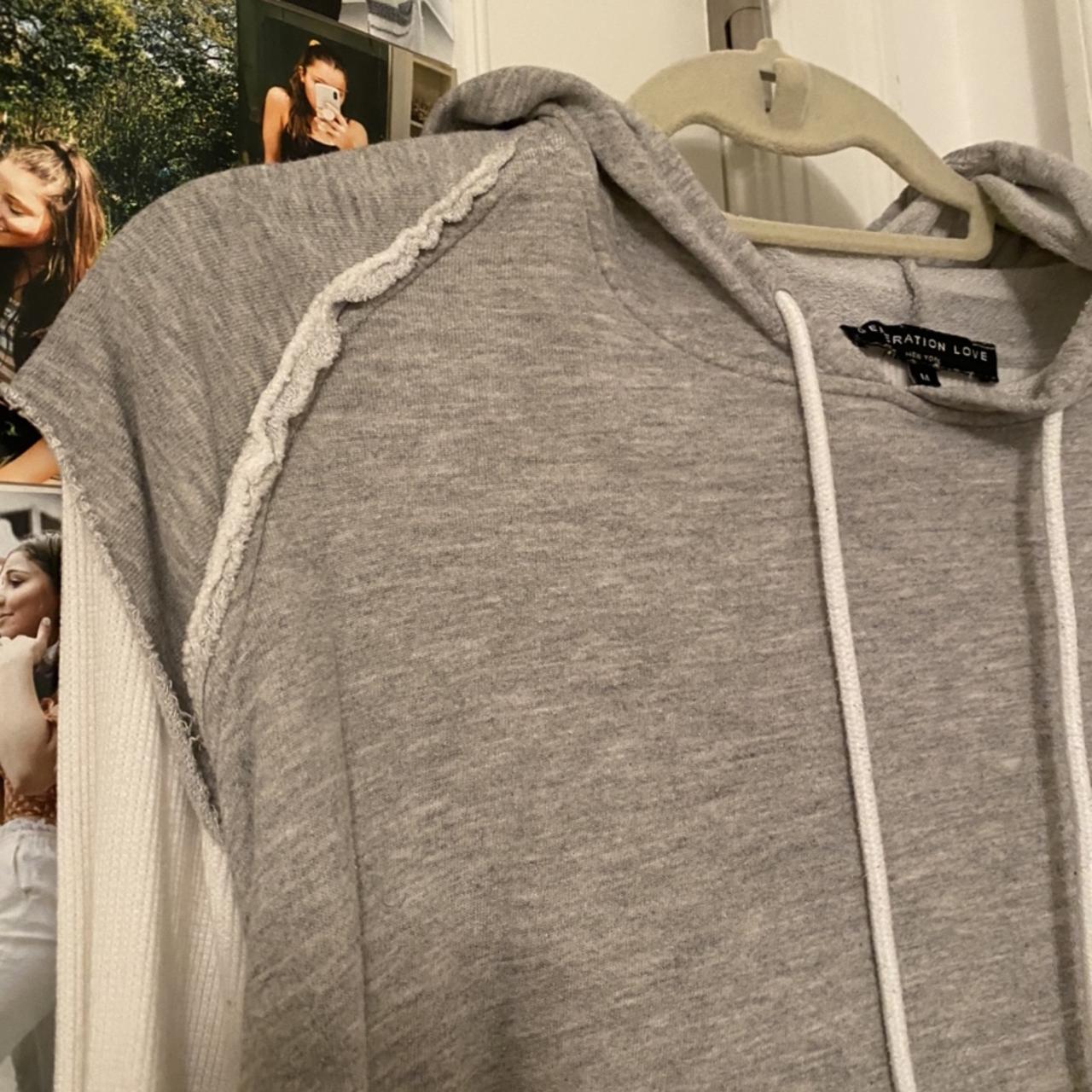 Generation Love Women's Grey Sweatshirt (3)