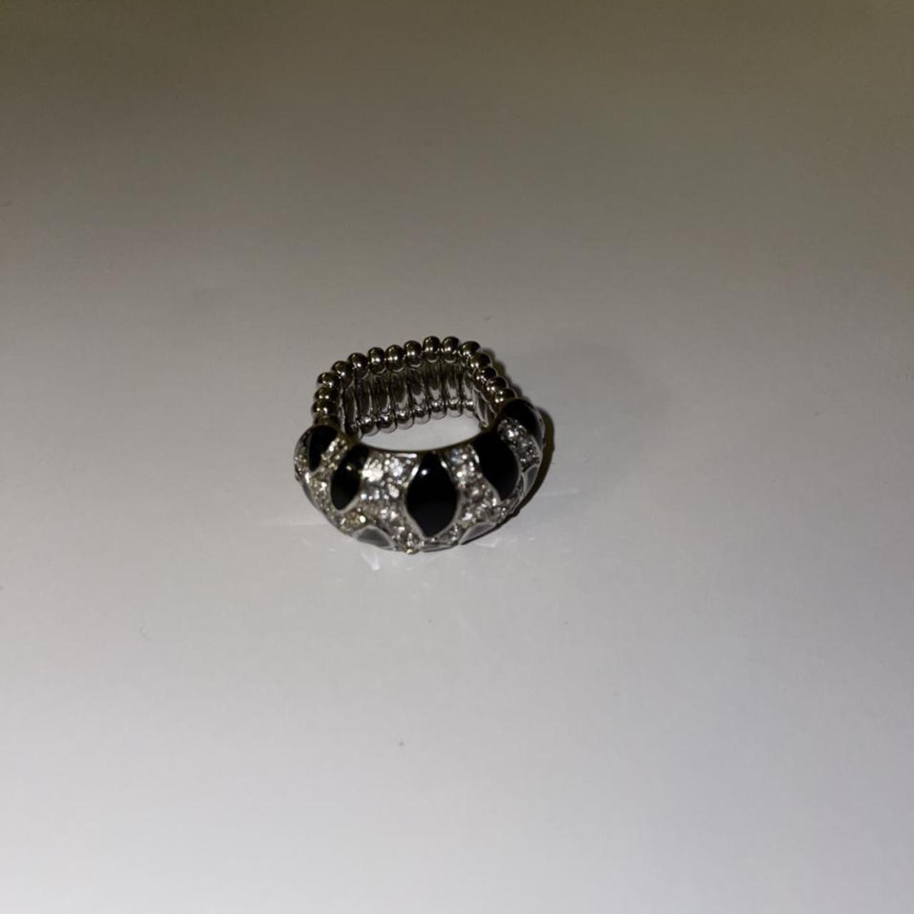 BLACK SILVER RING -early 2000s Never... - Depop