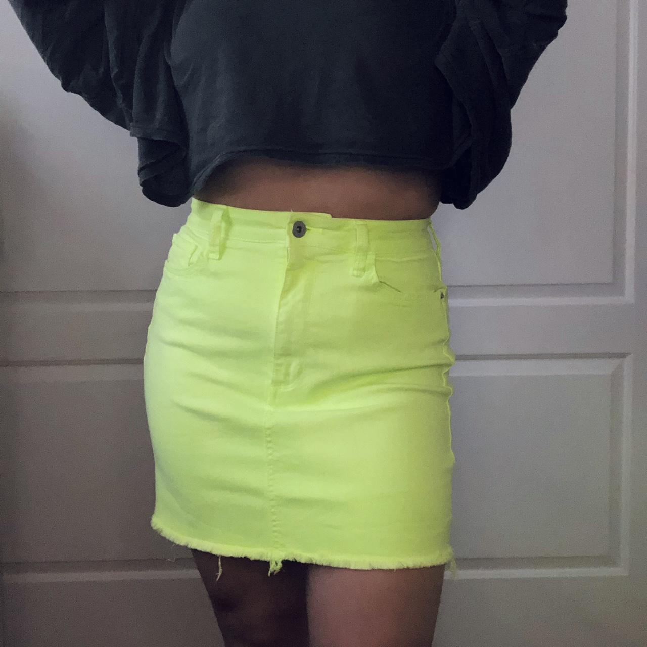 High waisted neon green denim skirt from Arizona