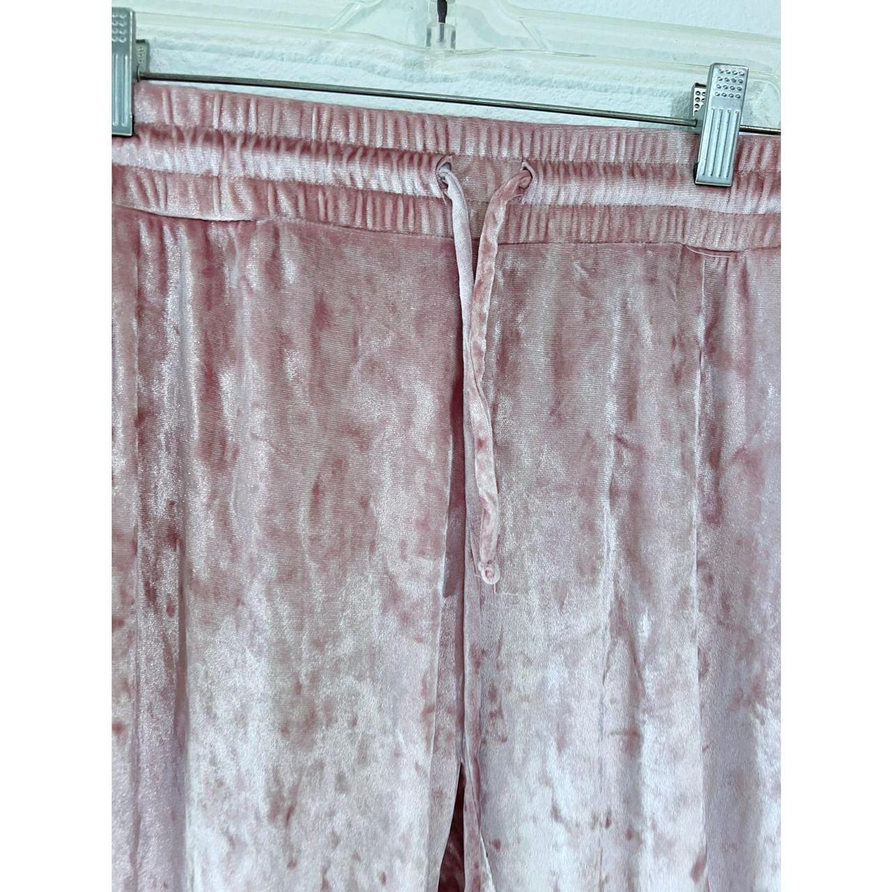 Tahari Lounge Pink Velour Pants Bring back... - Depop