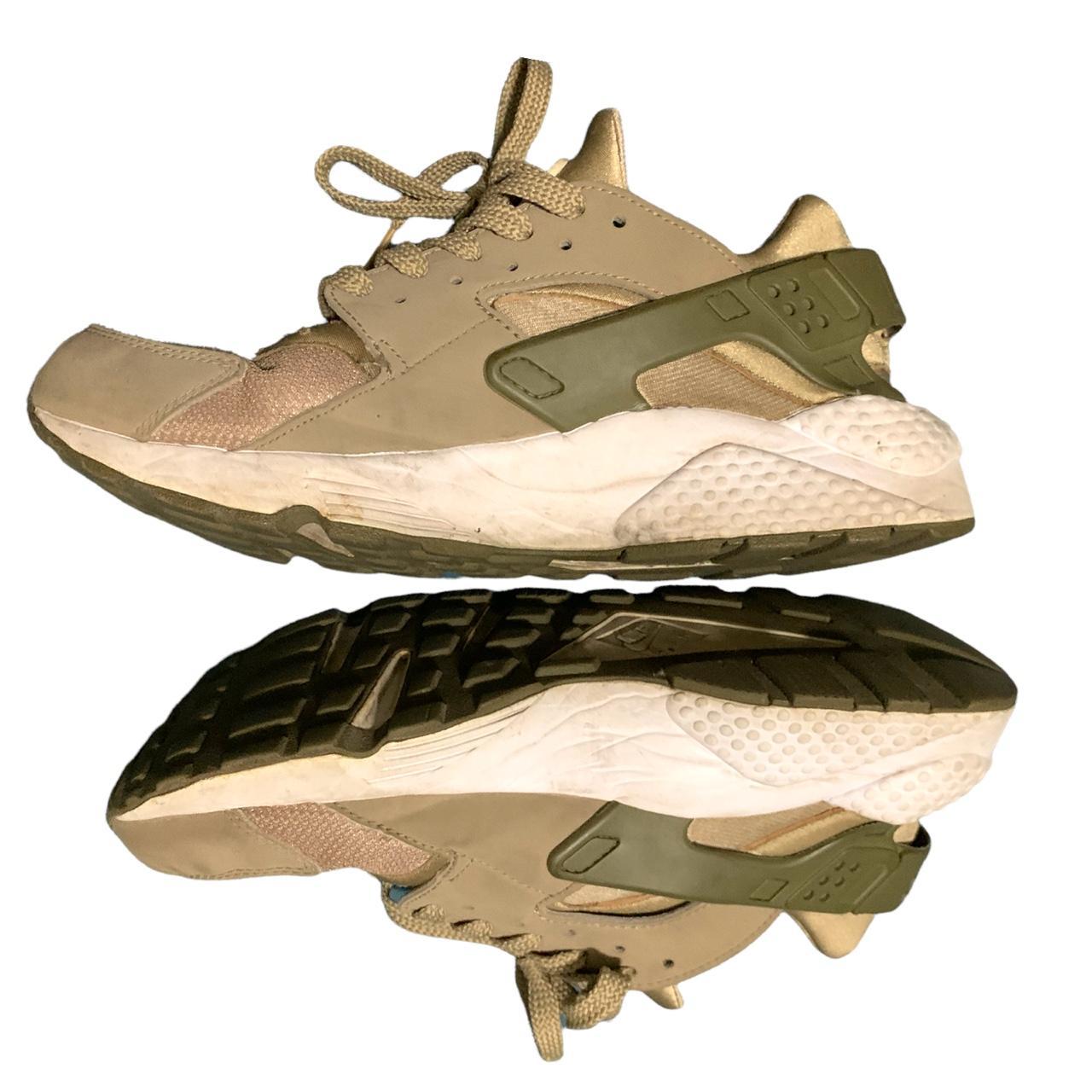 nike air huarache run camo green