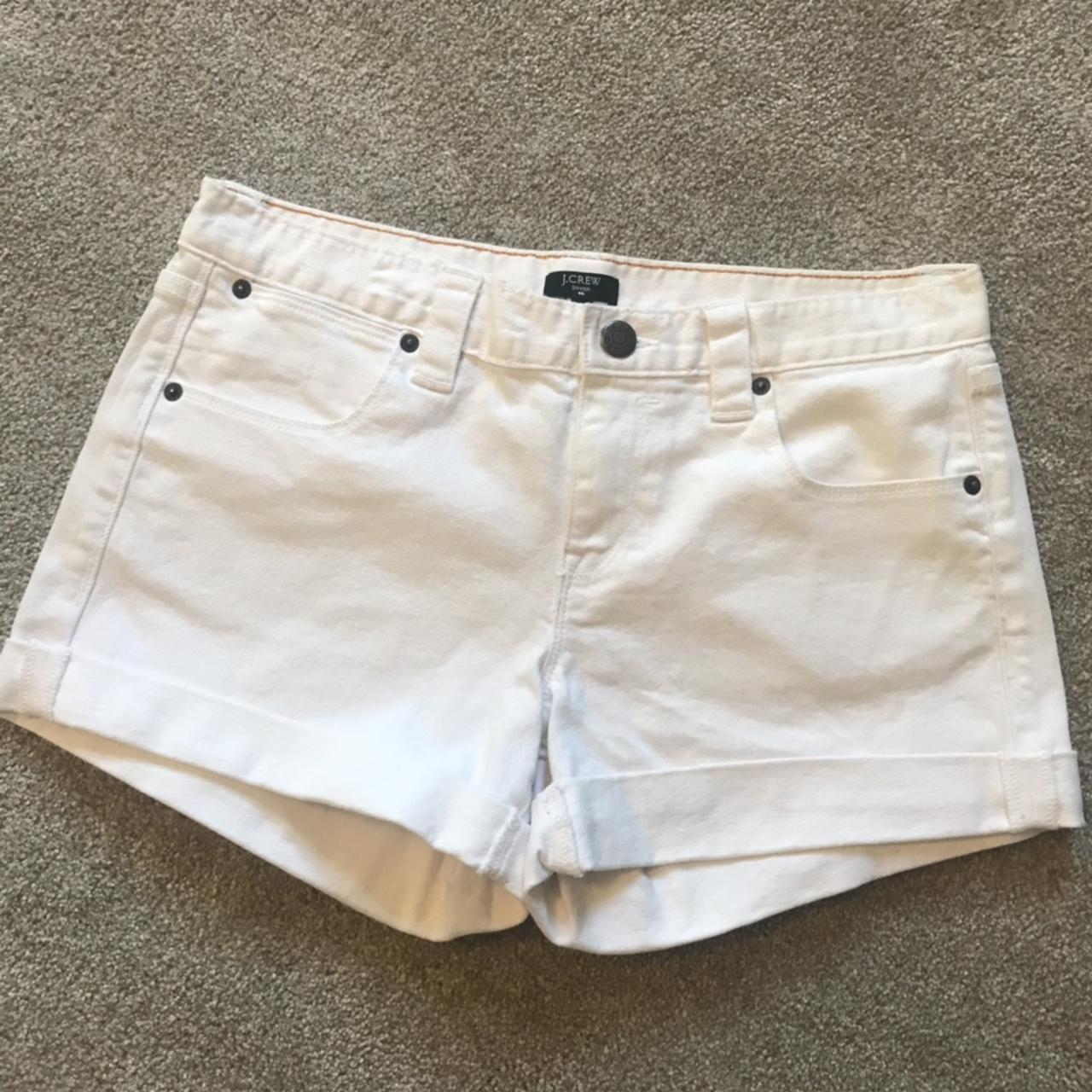 J Crew white shorts. These shorts are really good... - Depop