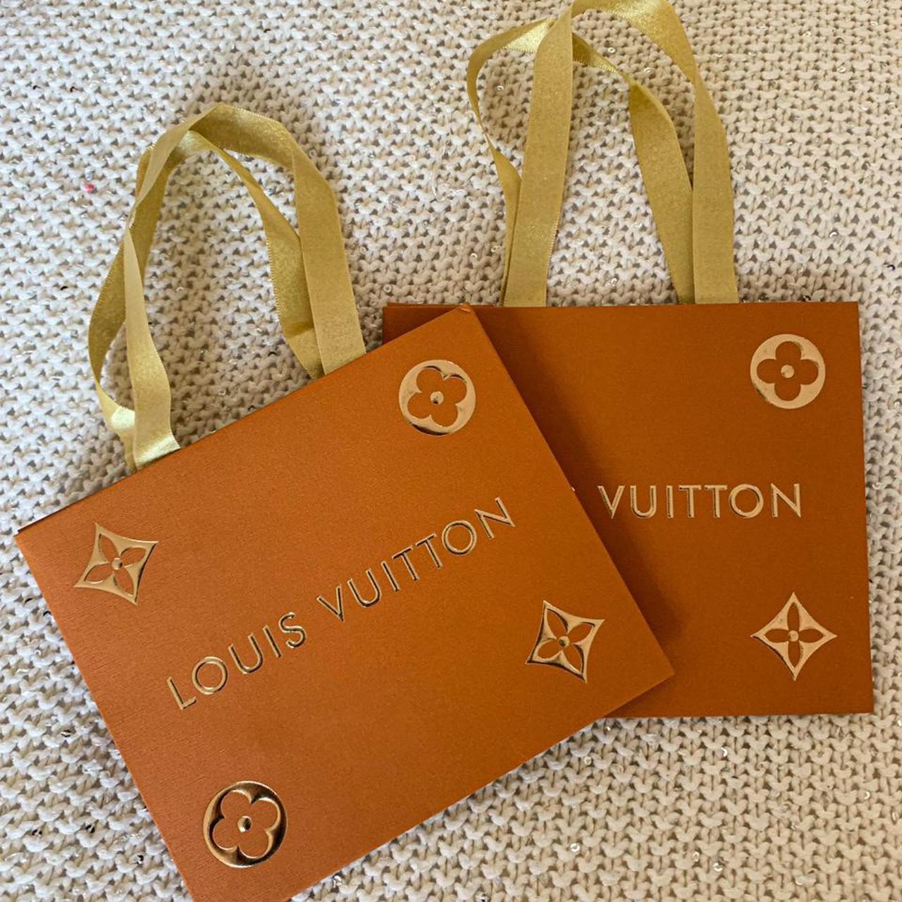 Small Louis Vuitton paper bag £5 each or 2 for - Depop