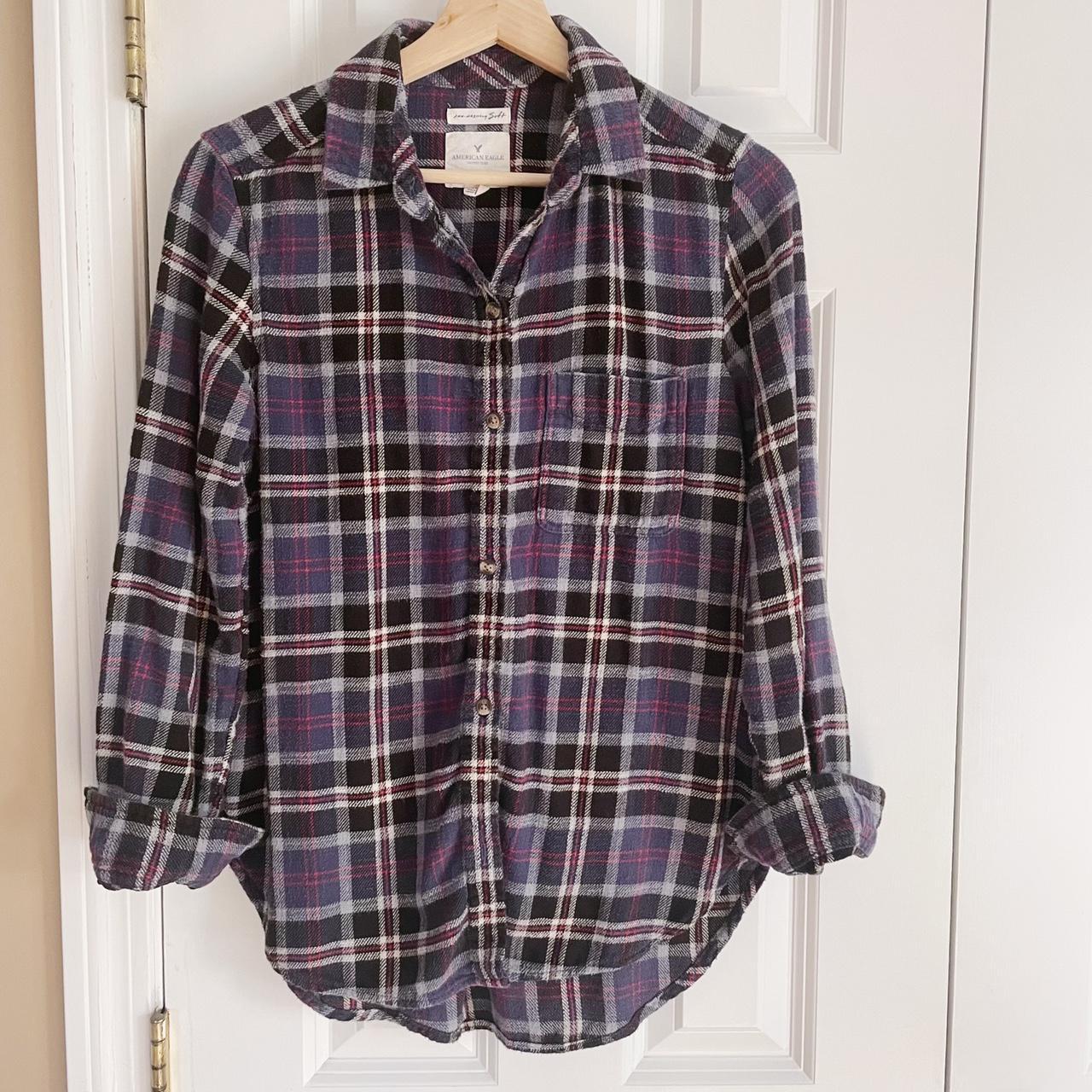 Extremely soft American Eagle blue and red Depop