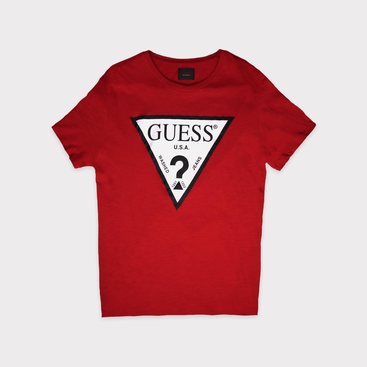 Guess Men's Red T-shirt | Depop